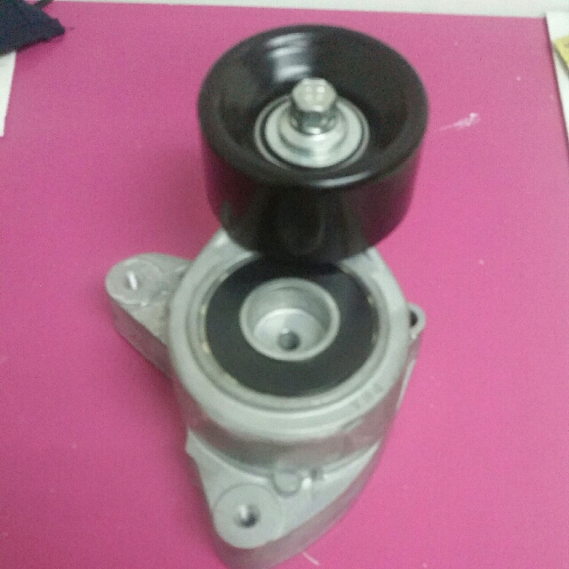Honda Accord Cl7 Euro R Fan Belt Tensioner, Car Accessories on Carousell