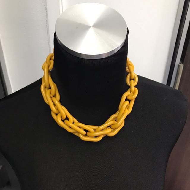 Chunky on sale mustard necklace