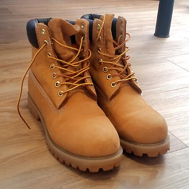 Timberland 6-Inch Classic Boots (Eur 40 