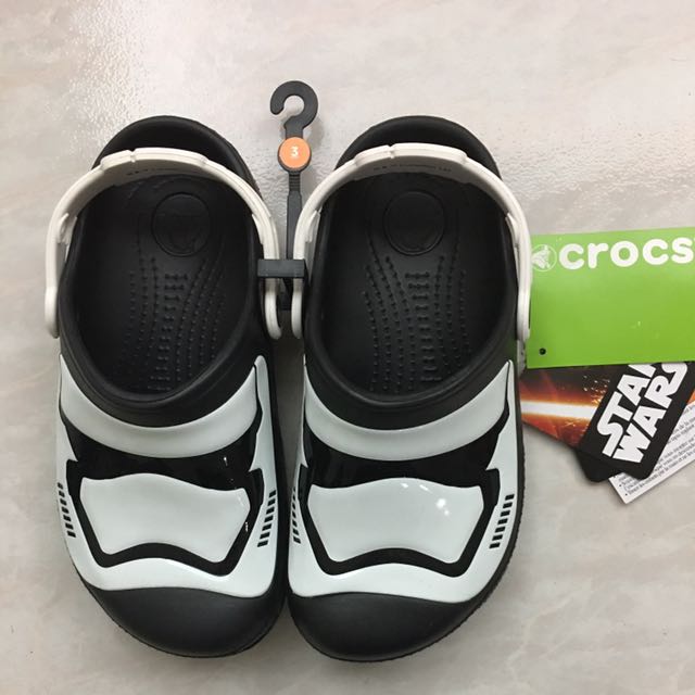 white crocs j3