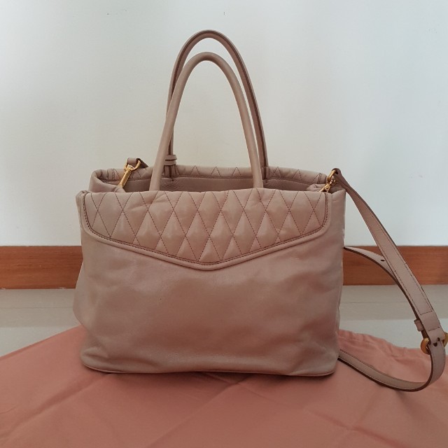 Leather tote Miu Miu Pink in Leather - 35619065