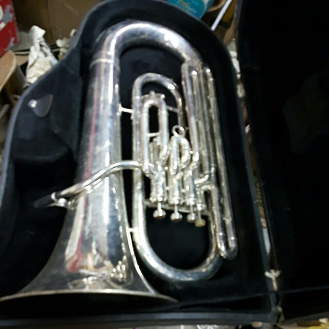 Euphonium / Tuba King USA 2280, Hobbies & Toys, Music & Media