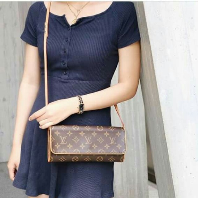 Louis Vuitton Bolso cruzado con solapa y monograma Pochette Twin GM Cuero  ref.344177 - Joli Closet