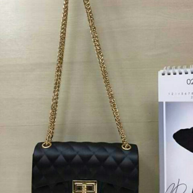 beachkin sling bag