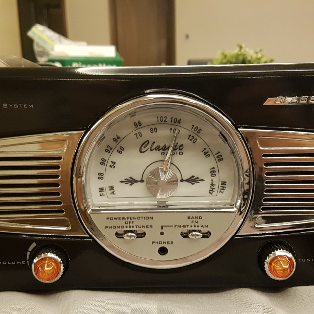 Craig Turntable And Radio System Am Am Retro Vintage Audio Portable Music Players On Carousell