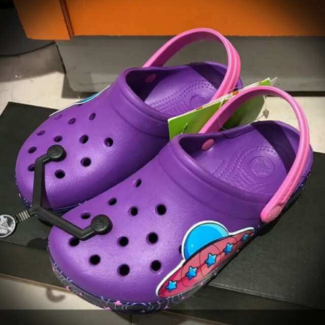 dark purple crocs