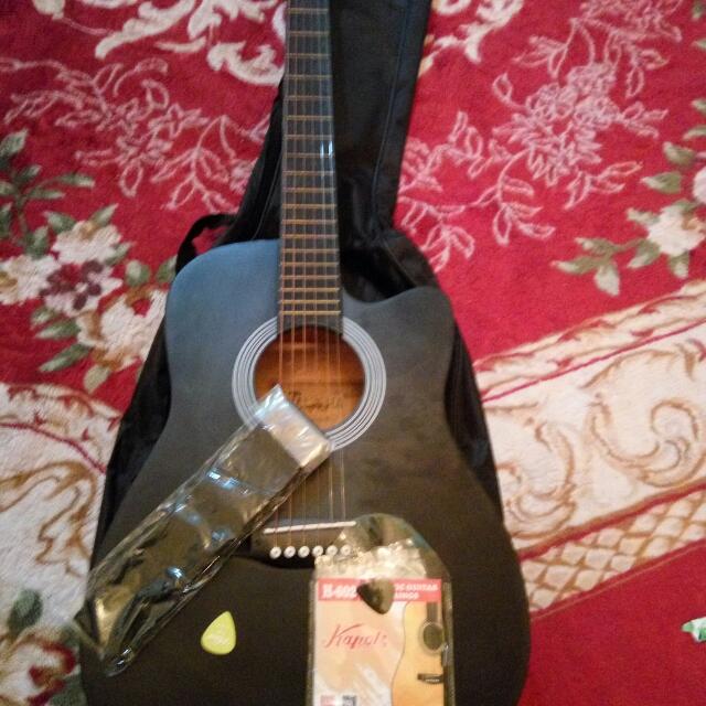 Gitar Taloha With Complete Set Music Media Music Instruments On Carousell