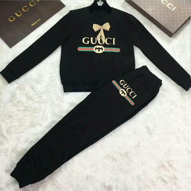 Gucci Monogram Luxury Brand Clothes Premium Leggings and Crop Top Set For  Women