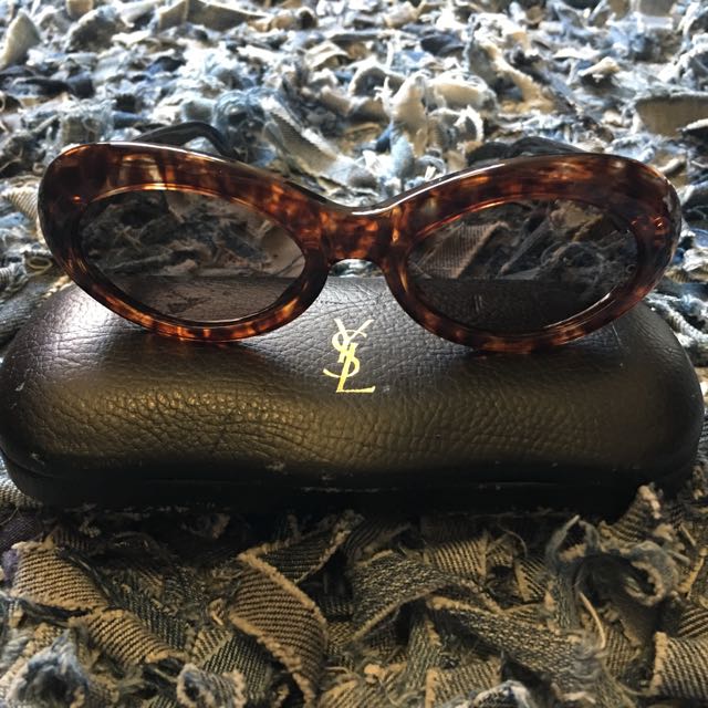 Yves Saint Laurent Vintage 90 S Cobain Style Cat Eye Sunglasses