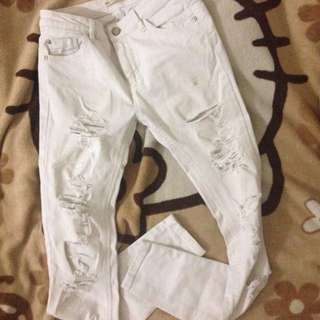 RIPPED JEANS PULL & BEAR
