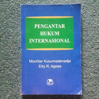 PENG. HUKUM INTERNASIONAL by Mochtar, Etty