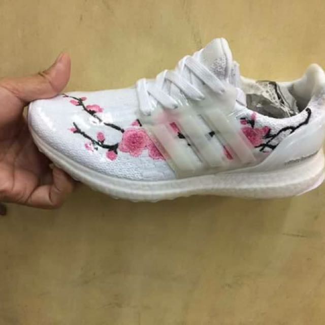 adidas ultra boost floral