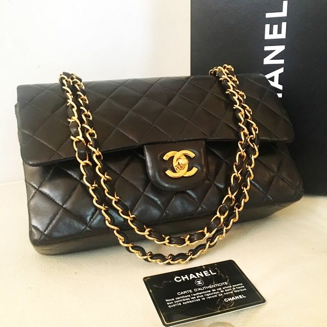 chanel classic 10