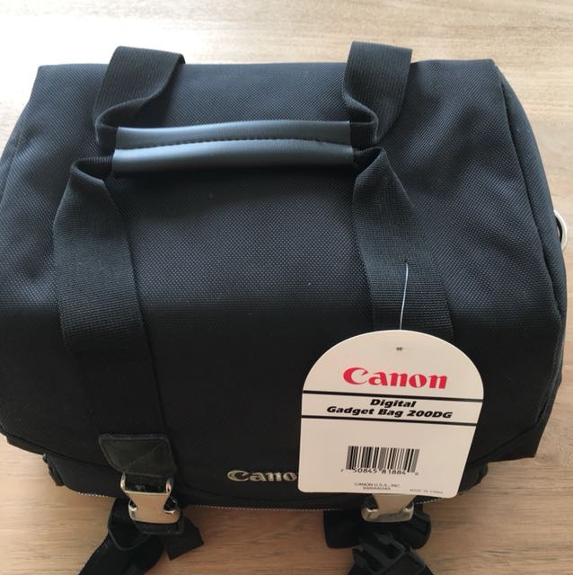 Canon Digital Gadget Bag 200 DG Photography Cameras on Carousell