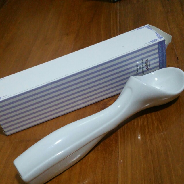 Ceramic ice cream scoop on sale