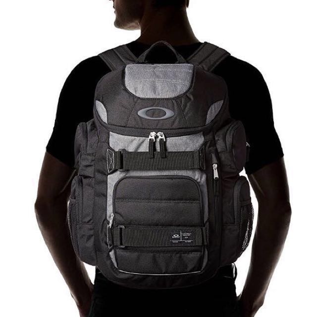 oakley enduro backpack 30l
