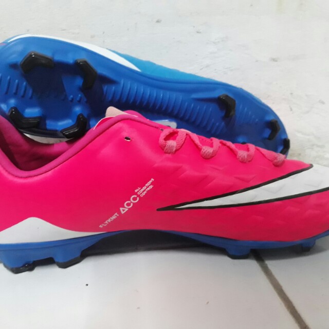 Sepatu Bola Nike Hypervenom Blue Pink Olah Raga Perlengkapan Olahraga Lainnya Di Carousell