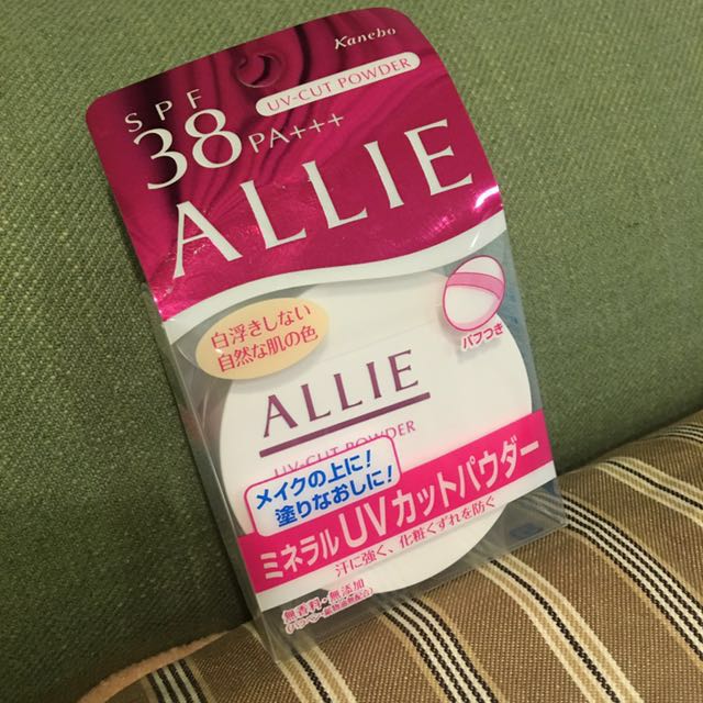 Allie 防曬蜜粉5月購於專櫃看不出來保存期限ptt狂推全新市價約700元出清300元 美妝保養 化妝品在旋轉拍賣 Allie 防曬蜜粉5月購於專櫃看不出來保存期限ptt狂推全新市價約700元出清300元 美妝保養 化妝品在旋轉拍賣