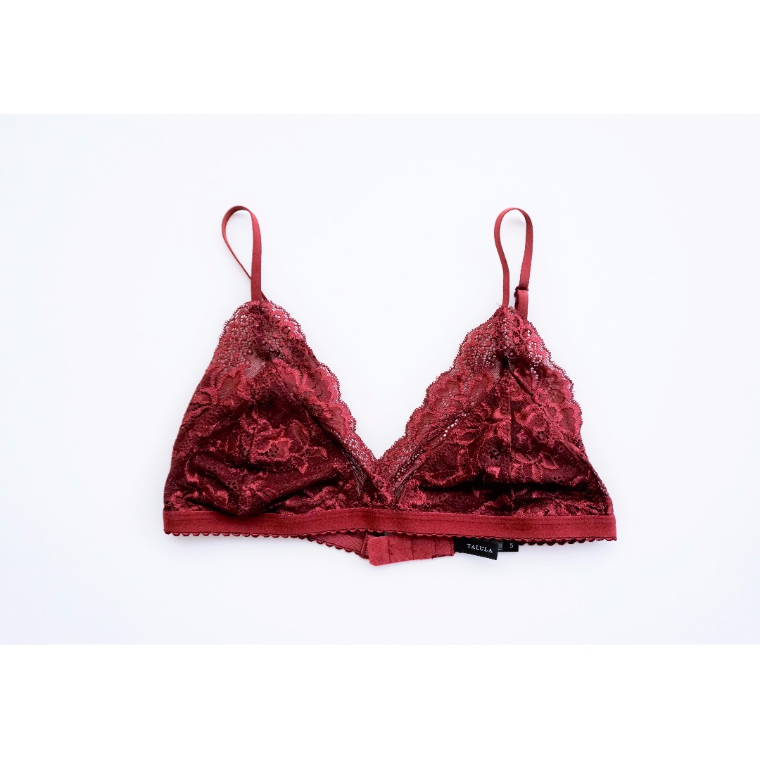 https://media.karousell.com/media/photos/products/2017/10/04/aritzia__talula__monterey_bralette_in_burgundy_size_small_1507124143_12793b160