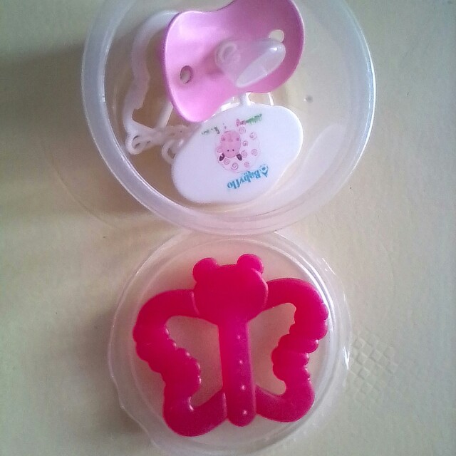 Babyflo pacifier outlet