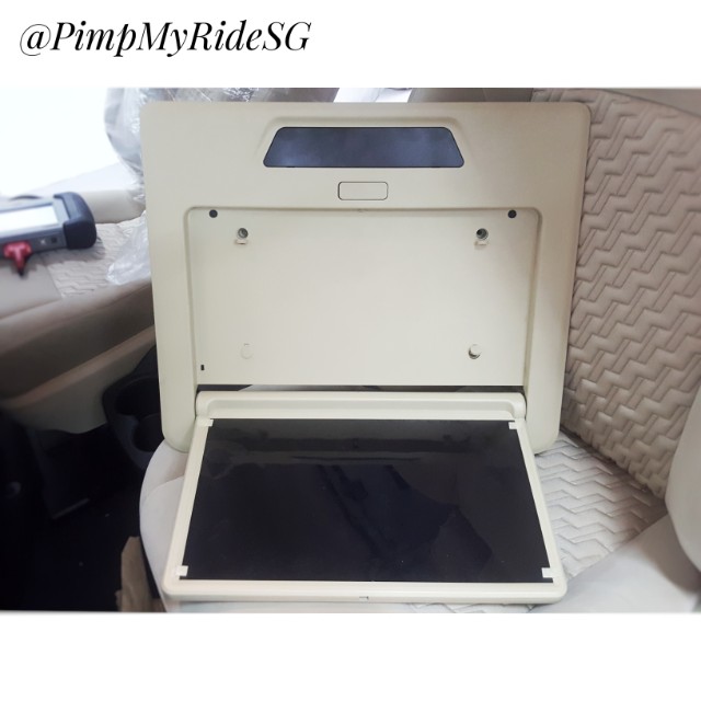 Best Biggest 15 6 Toyota Alphard Vellfire Roof Mount Monitor Beige Grey In Colour Price Includes Installation Car Accessories On Carousell