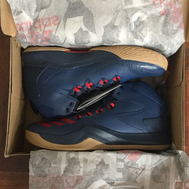 D rose deals dominate 4 shoes