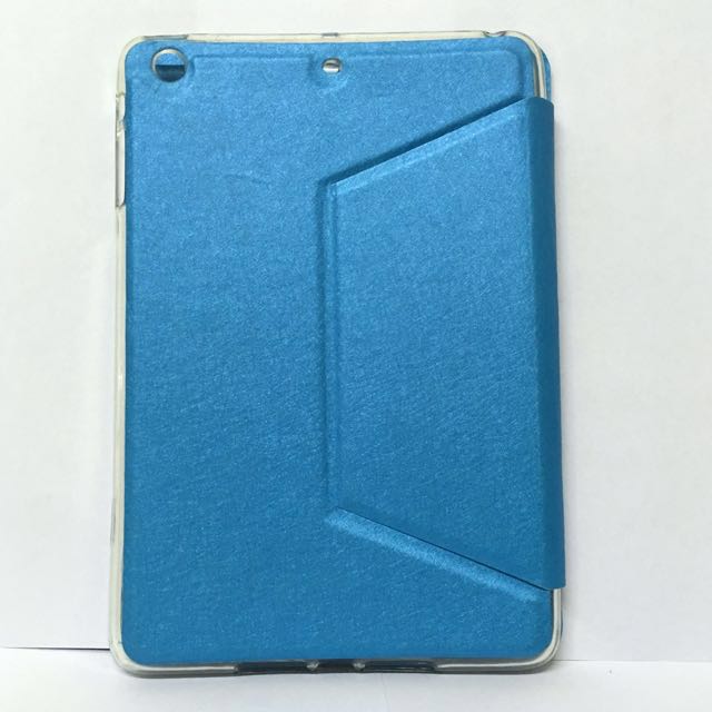 Ipad mini case (stand) (Category: Laptop Bags & Sleeves) located in Manila. Submitted by absmartinez (Listing ID 131000344, Image 3). Description: Used once (for acads) No stains. Like new ✨ I have another case so I won't need this anymore. ☺️.