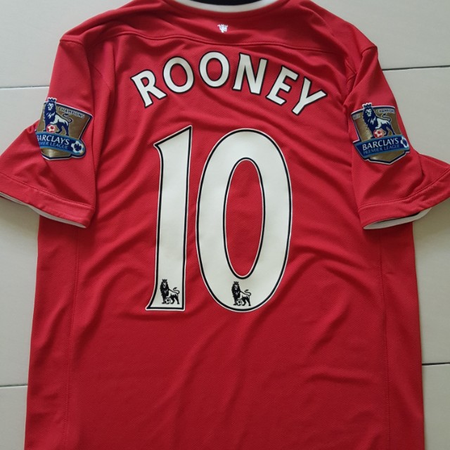 2011 12 Manchester United Home Kit Men s Fashion Activewear on