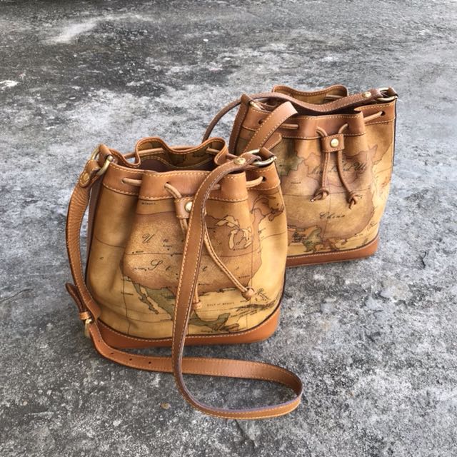 Alviero martini bucket bag online