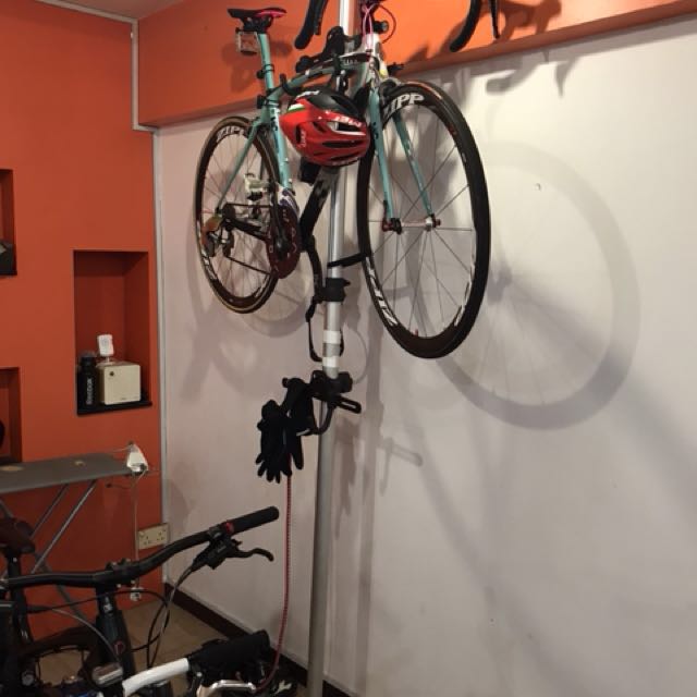 bike pole, Sports Equipment, Bicycles & Parts, Bicycles on Carousell