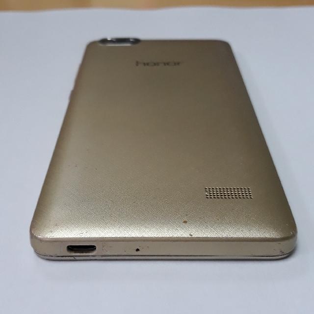 Huawei Honor 4c (Category: Huawei) located in Quezon City. Submitted by nanananana26 (Listing ID 131107913, Image 2). Description: FOR SALE ONLY! Huawei Honor 4c Almost 1 year used. Few dents and scratches on the back cover kita nmn po sa picture. Test all u want upon meet up openline both sim #itsaguything #11sale.