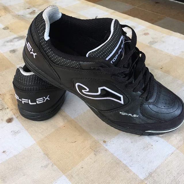 kasut futsal joma top flex