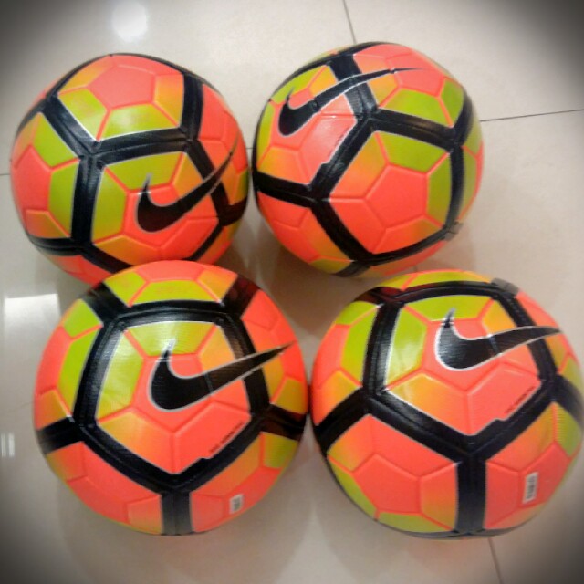 Nike aerow soccer online ball size 5