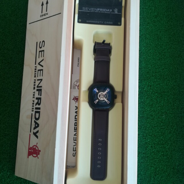 Sevenfriday skull watch outlet