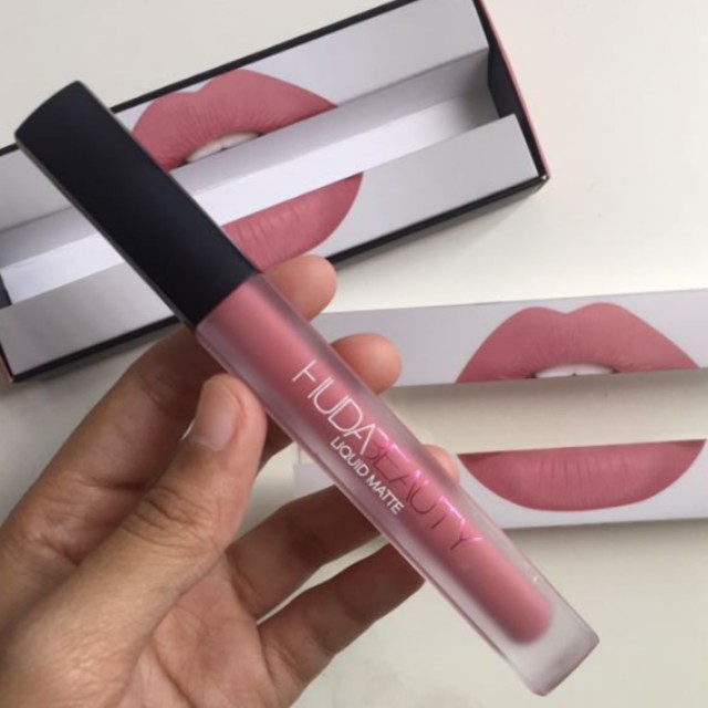 Huda beauty sales gossip girl