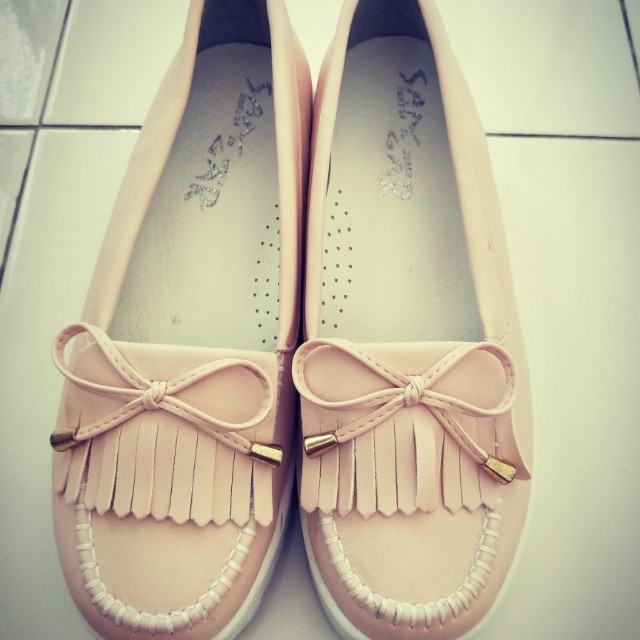 Beige Flats Platform Shoes with bow 