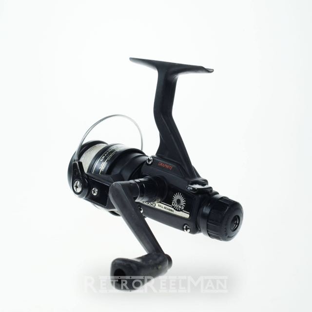 Daiwa GS1350 Graphite Rear Drag Fishing Reel, Sports Equipment, Fishing on  Carousell