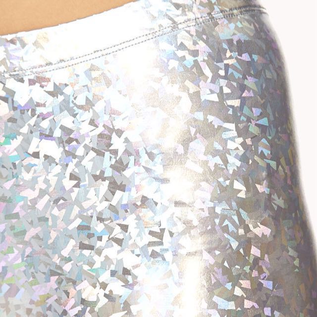 Holographic skater skirt forever 21 sale