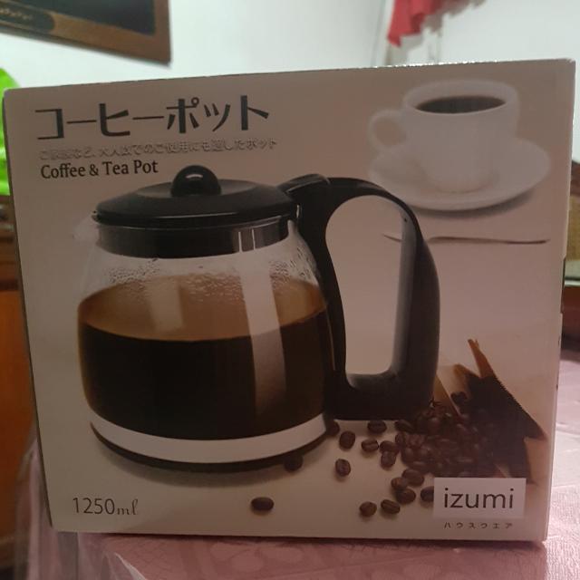 Izumi Tea And Coffee Pot (Category: Coffee Machines & Makers) located in Quezon City. Submitted by lee_oj (Listing ID 131353830, Image 1). Description: .