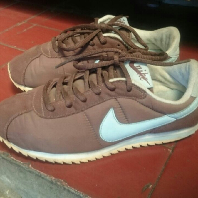 reebok workout low white