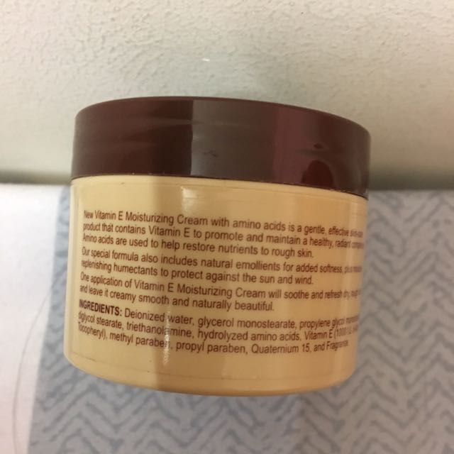 Organic Aid Vitamin E Moisturizing Cream Health Beauty Skin Bath Body On Carousell