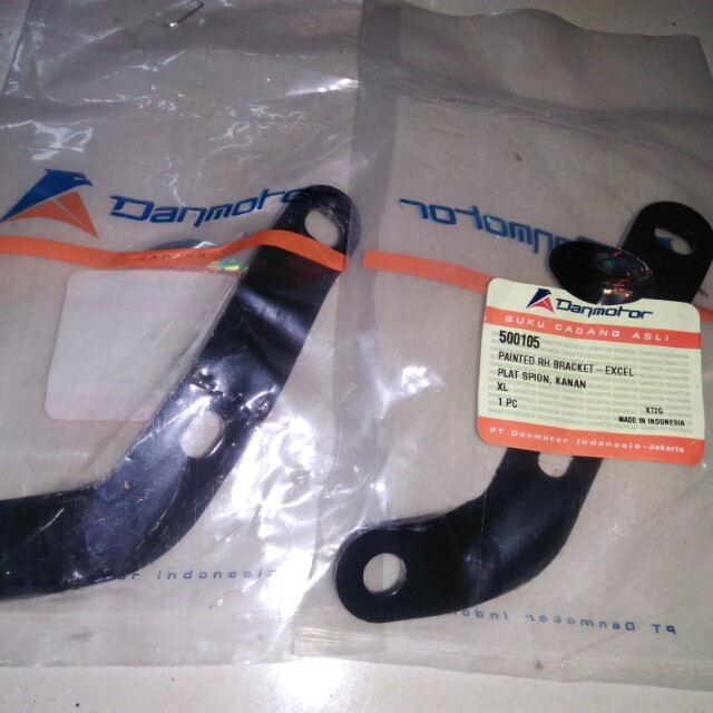 Stiker Tepong Exclusive 2 Vespa Excel Hitam Putih Motorbikes On