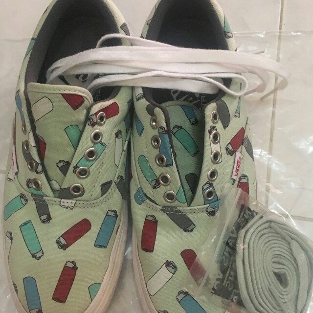 Vans era pro lighter light green Fesyen Pria Sepatu di Carousell