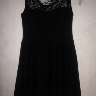 Dress Hitam/Dress Wanita/Pakaian Pesta
