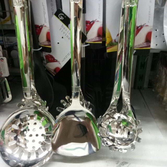 70each cooking tools (Category: Bakeware) located in Mandaluyong City. Submitted by gemda (Listing ID 131505951, Image 1). Description: stainless.
