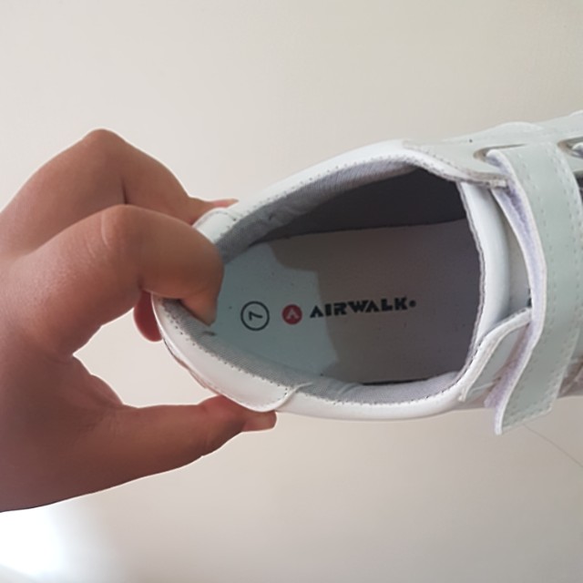 Airwalk velcro top shoes