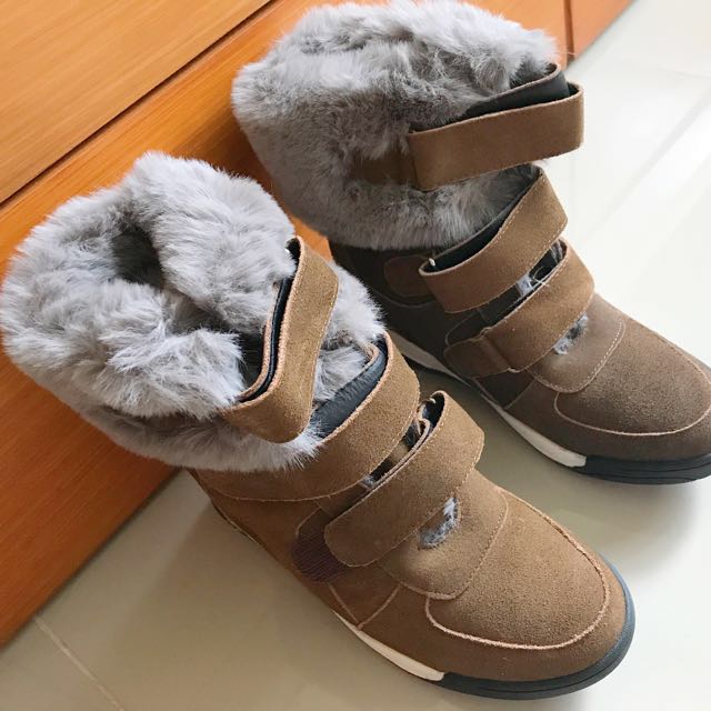 glamorous snow boots