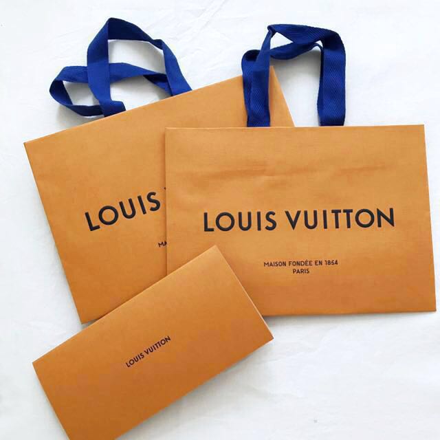 Louis Vuitton Valentine's 2022 paper bag with gift card 🎀
