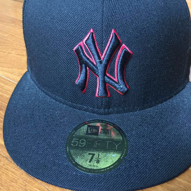 ny fitted cap