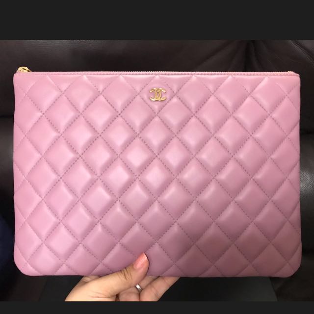 chanel o case medium size